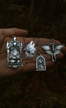 Load image into Gallery viewer, Fantasy Realm Necklace