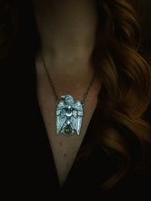 Load image into Gallery viewer, Raven Necklace