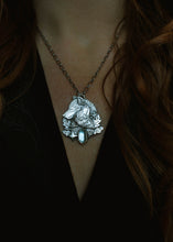 Load image into Gallery viewer, Anam Cara Soul Wolves Necklace