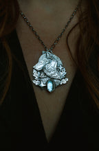 Load image into Gallery viewer, Anam Cara Soul Wolves Necklace