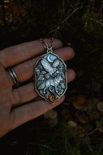 Load image into Gallery viewer, Wolf and Raven Necklace