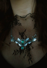 Load image into Gallery viewer, Oak Fae Necklace
