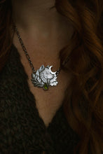 Load image into Gallery viewer, Wolf Necklace