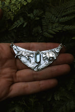 Load image into Gallery viewer, Wolf and Bear Shield Necklace