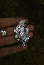 Load image into Gallery viewer, Wolf and Poppy Necklace