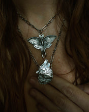 Load image into Gallery viewer, Howling Wolf with Green Tourmaline