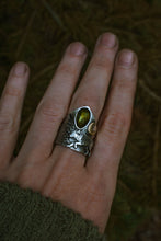 Load image into Gallery viewer, Scenic Wolf Shield Ring MADE TO SIZE