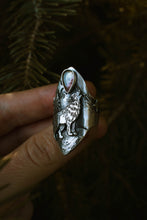 Load image into Gallery viewer, Pre order Howling Wolf Shield Ring MADE TO SIZE