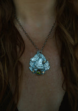 Load image into Gallery viewer, Anam Cara Soul Wolves Necklace