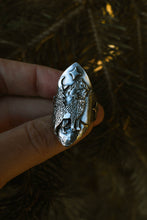 Load image into Gallery viewer, Howling Wolf Shield Ring MADE TO SIZE