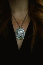 Load image into Gallery viewer, Bear Necklace